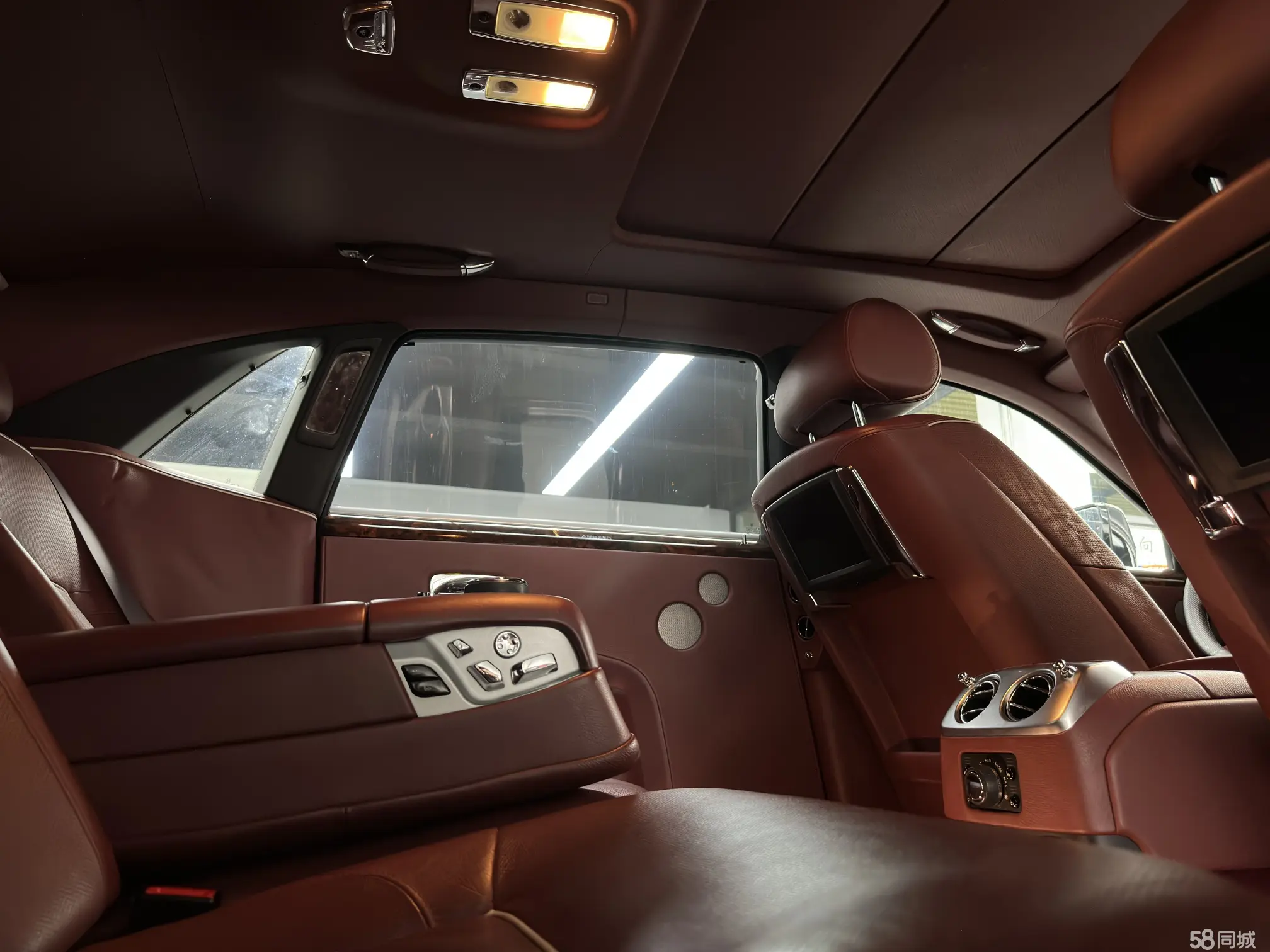 劳斯莱斯 古思特 2014 汽车图片 #10