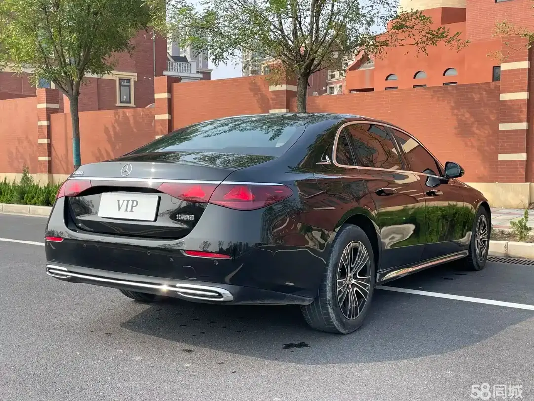 Mercedes-Benz E Class 2024 car image #10