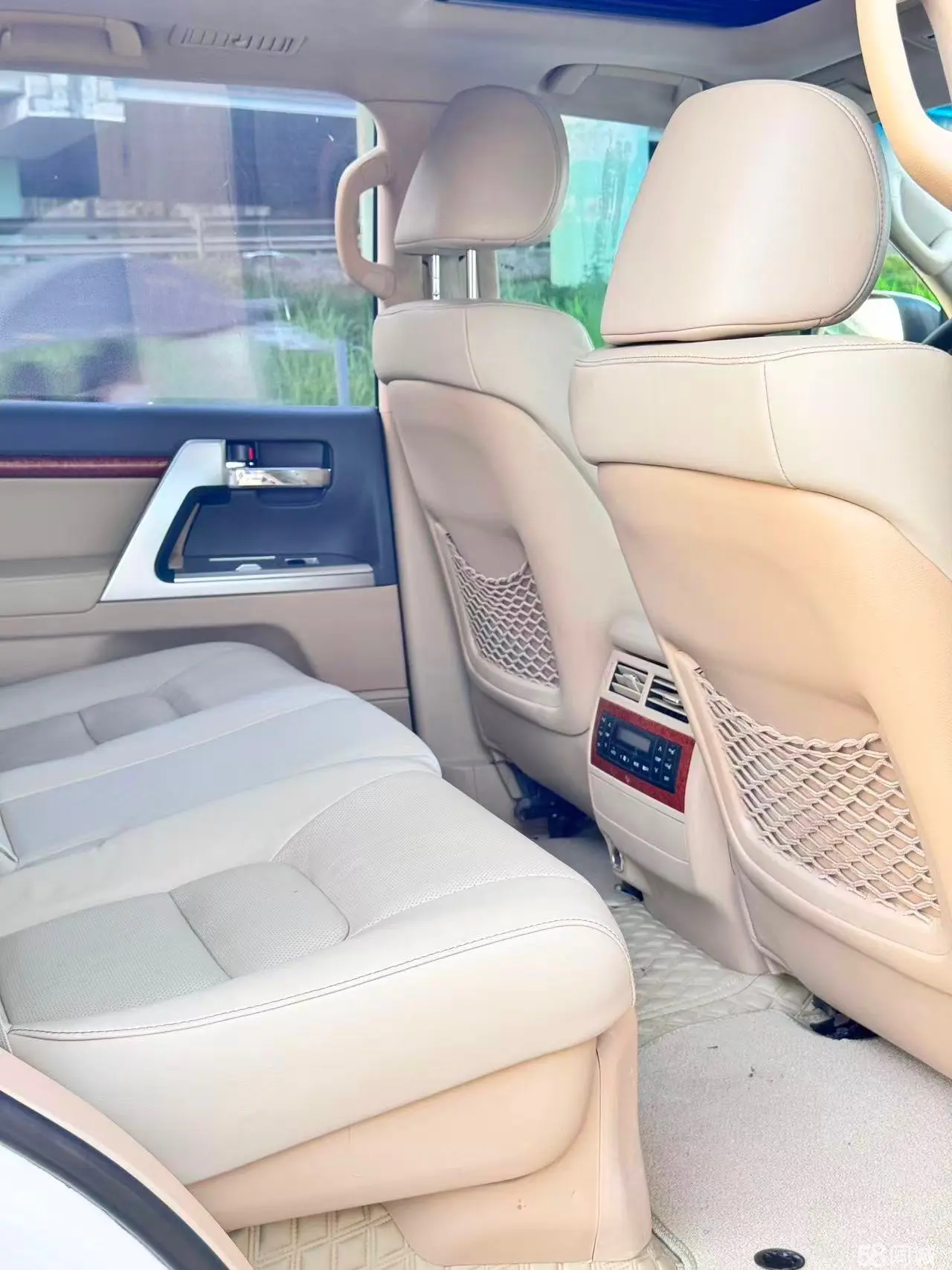 Toyota Land Cruiser 2014 car image #10