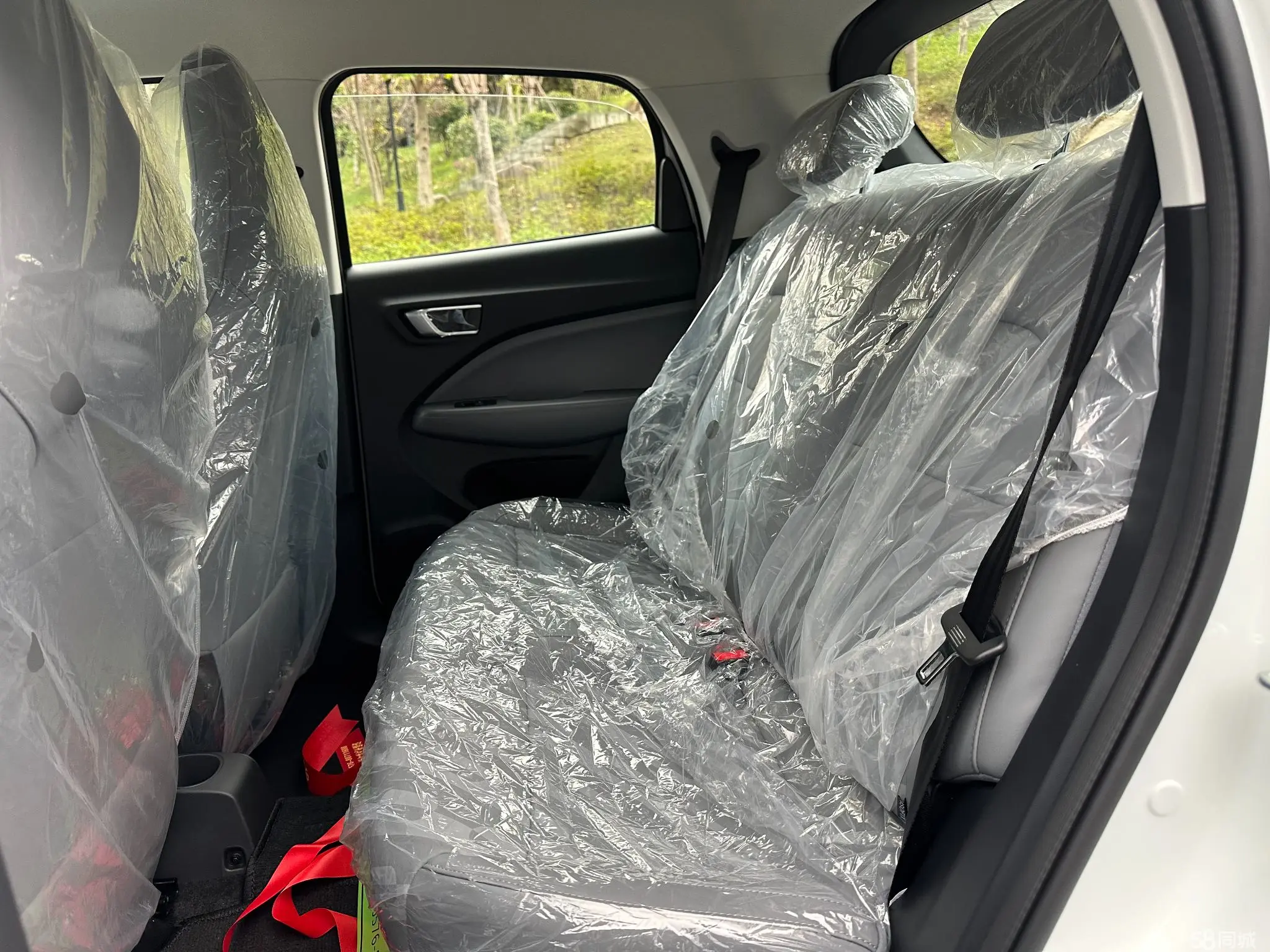 零跑汽车 零跑T03 2025 汽车图片 #10