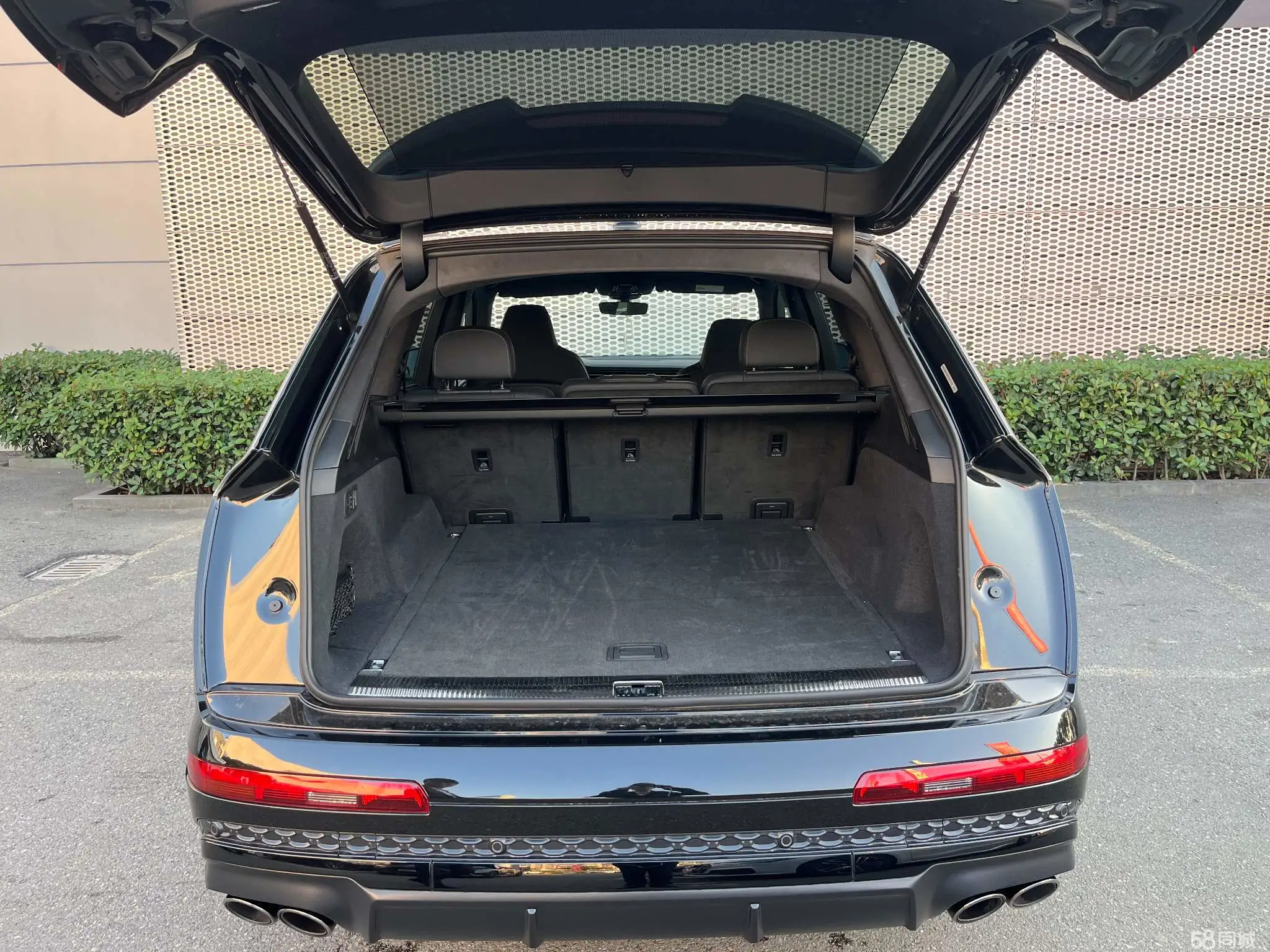 Audi SQ7 2024 image de voiture #10