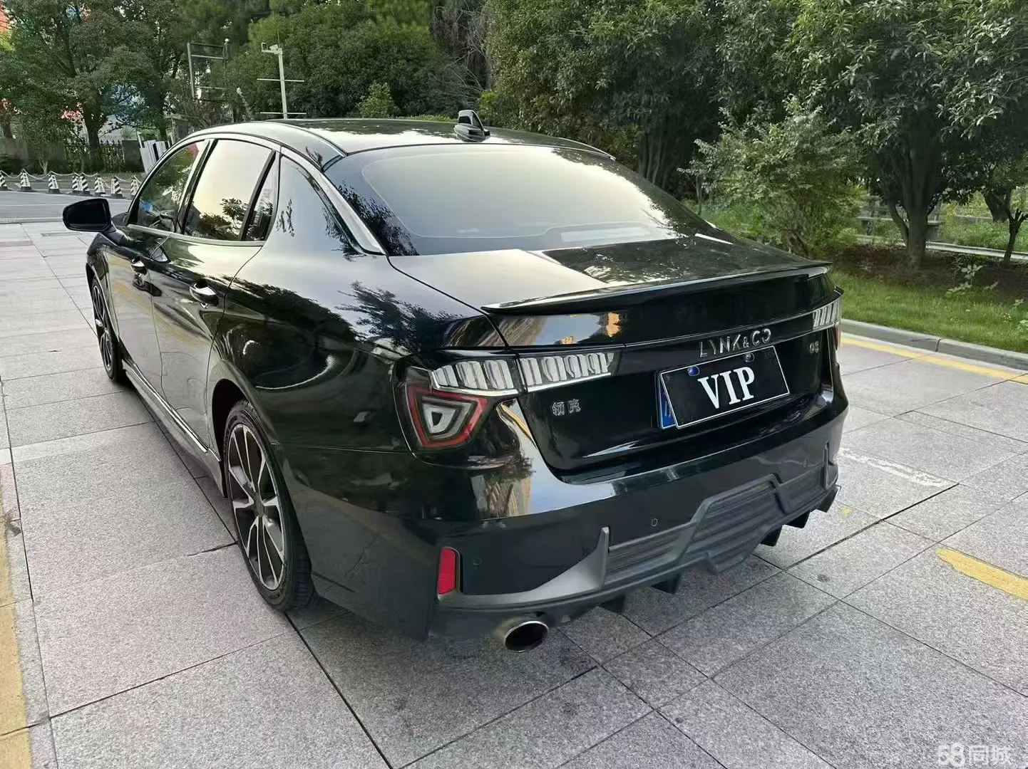 Lynk & Co 03 2019 #10 Lynk & Co 03 2019 car image #10