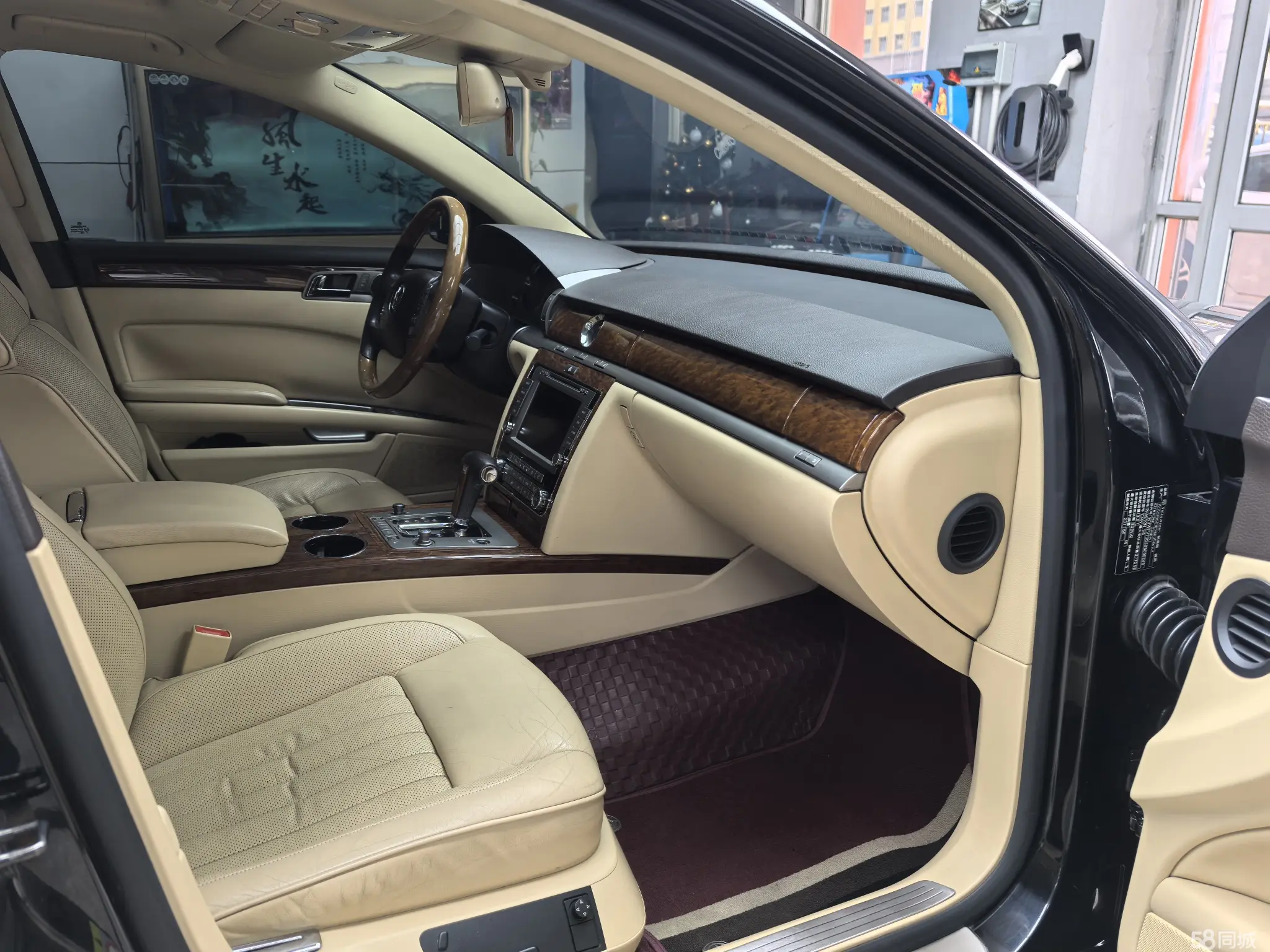 Volkswagen Pheaton 2011 immagine di auto #10