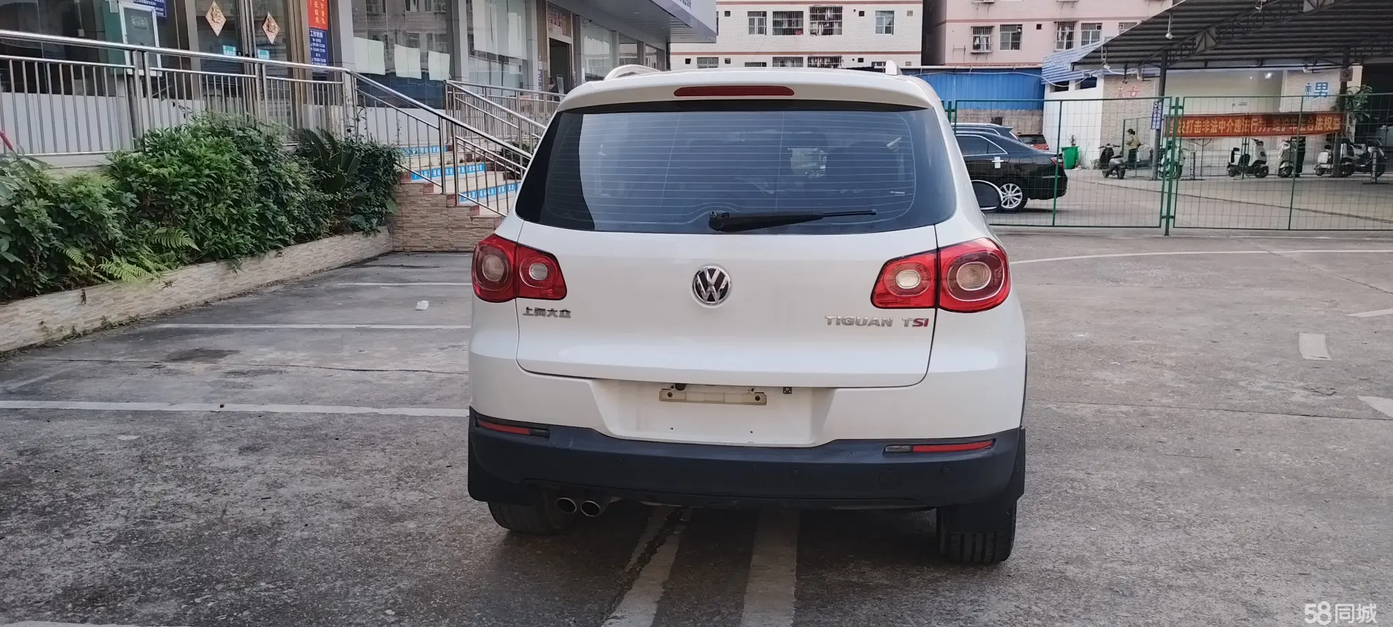 Volkswagen Tiguan 2012 car image #10