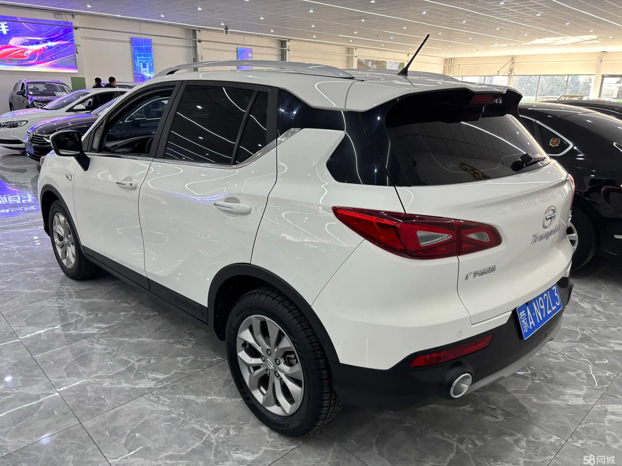 GAC Trumpchi GS3 2019 #10 GAC Trumpchi GS3 2019 car image #10