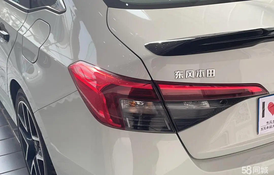 Honda Civic 2022 car image #10