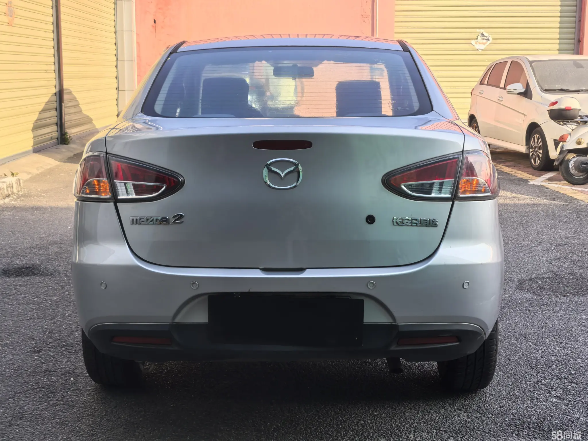 Mazda 2 Sedan 2008 imagen de coche #10