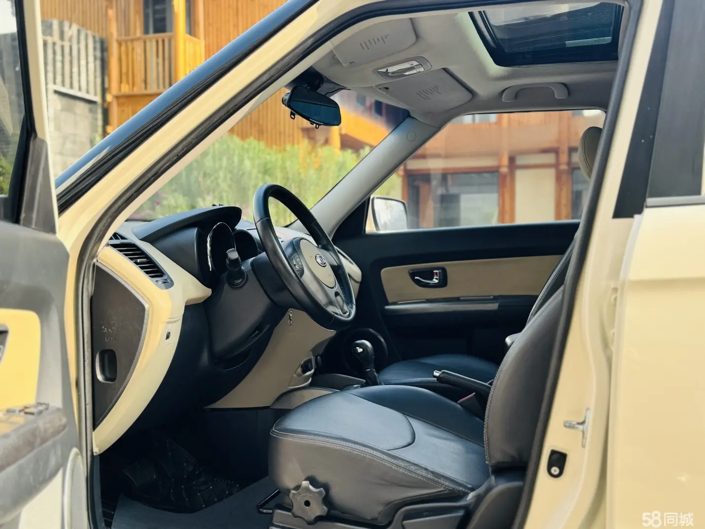 起亚 秀尔 2011 汽车图片 #10