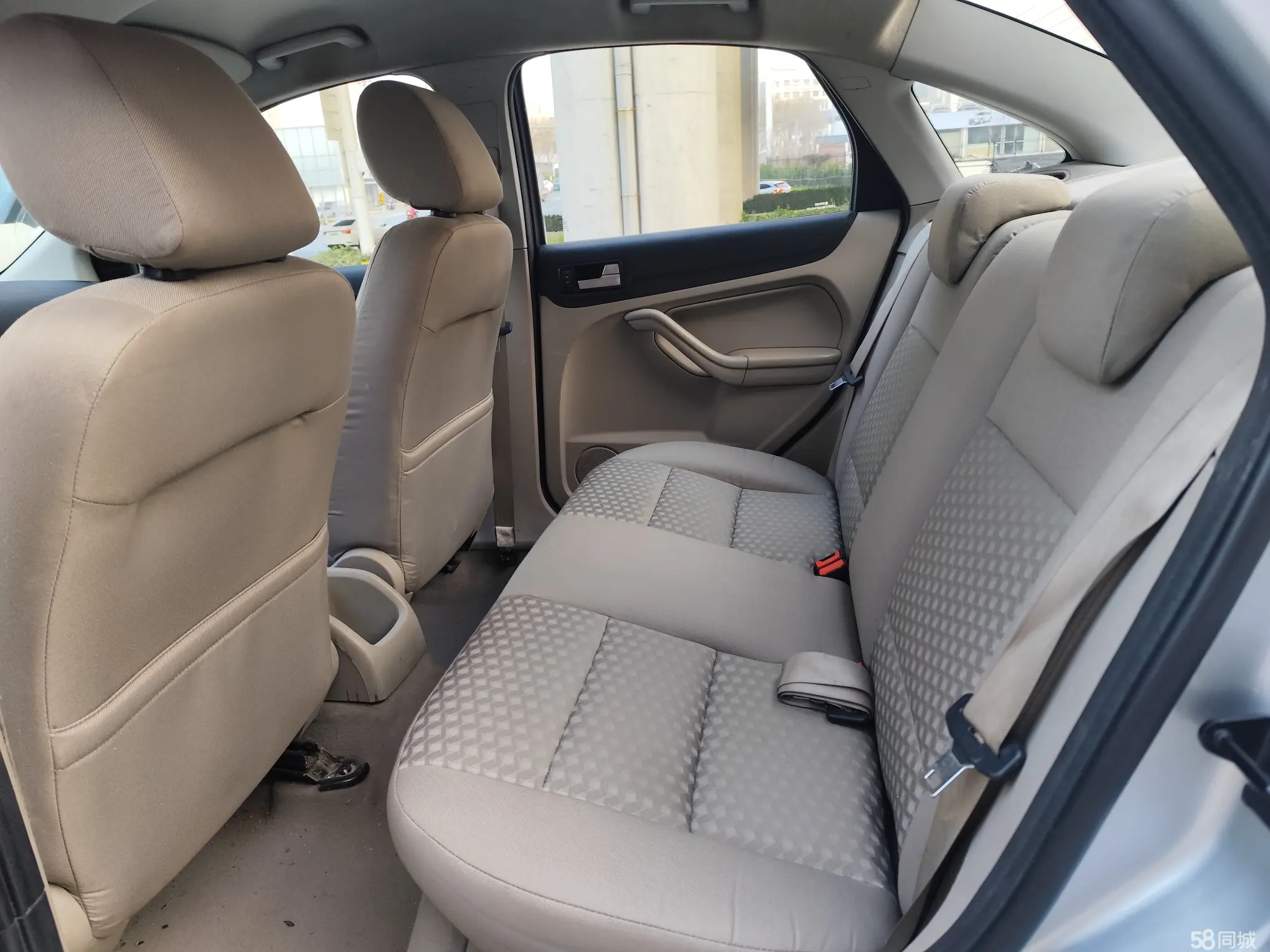 Ford Focus 2006 image de voiture #10