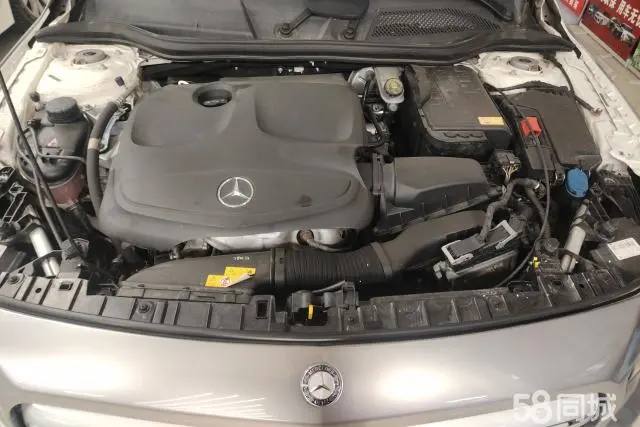 Mercedes-Benz GLA Class 2016 car image #10