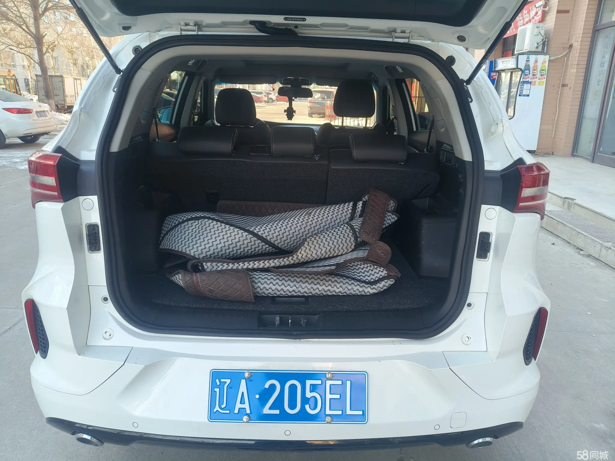 Jetour X70 2020 car image #10