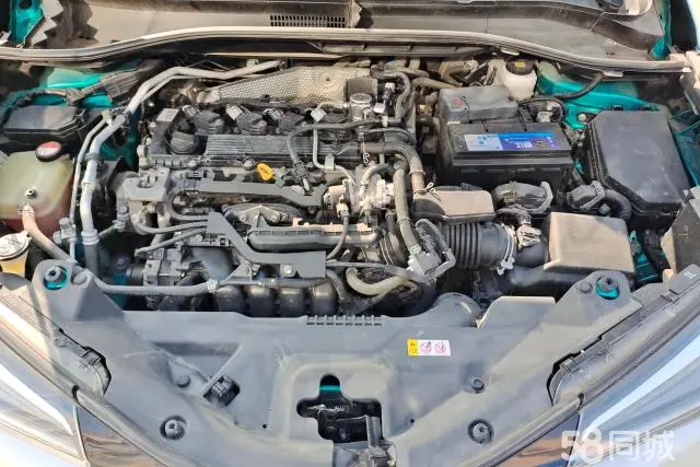 Toyota C-HR 2018 immagine di auto #10