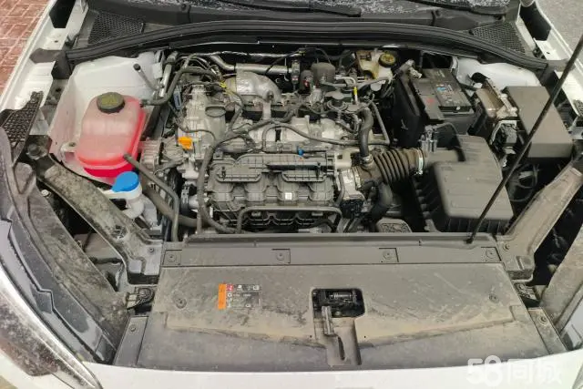 Roewe i5 2025 car image #10