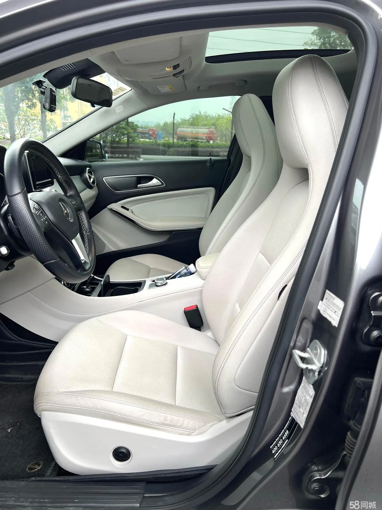 Mercedes-Benz GLA Class 2016 immagine di auto #10