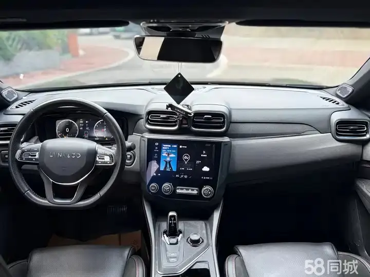 Lynk & Co 03 2019 #10 Lynk & Co 03 2019 car image #10