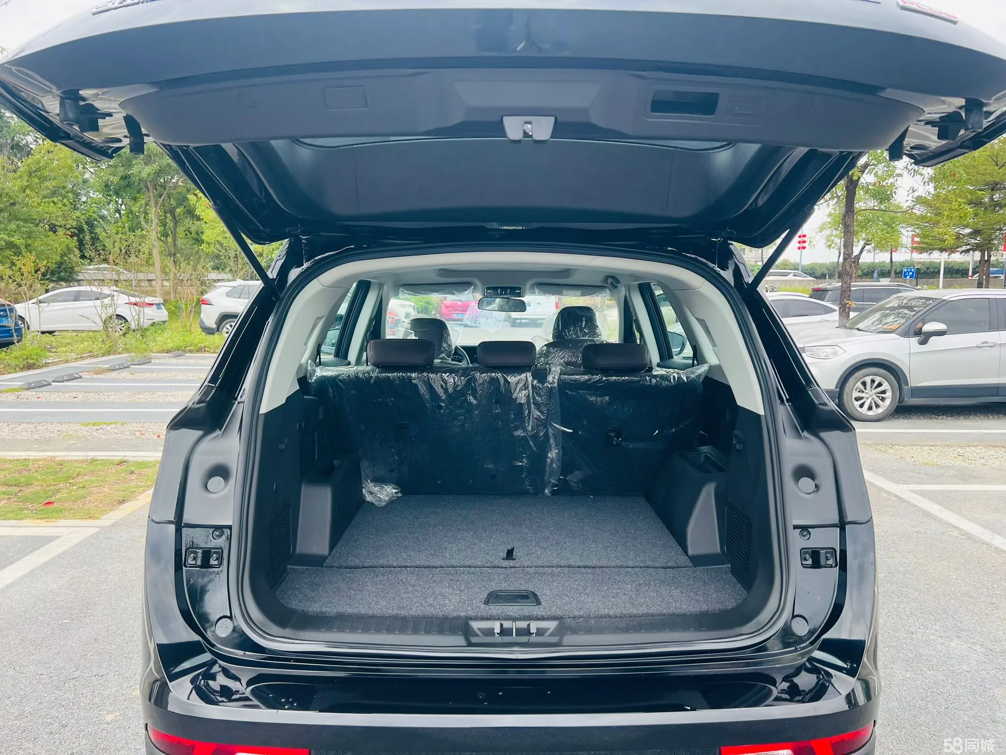 Jetour X90 PLUS 2025 car image #10