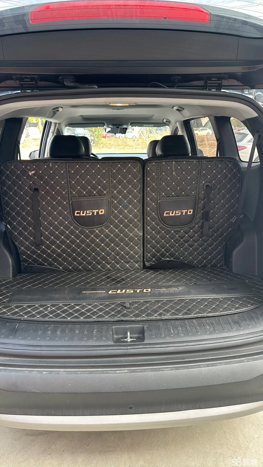 Hyundai Custo 2024 car image #10