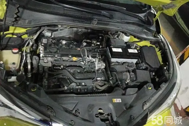 Toyota C-HR 2019 car image #10