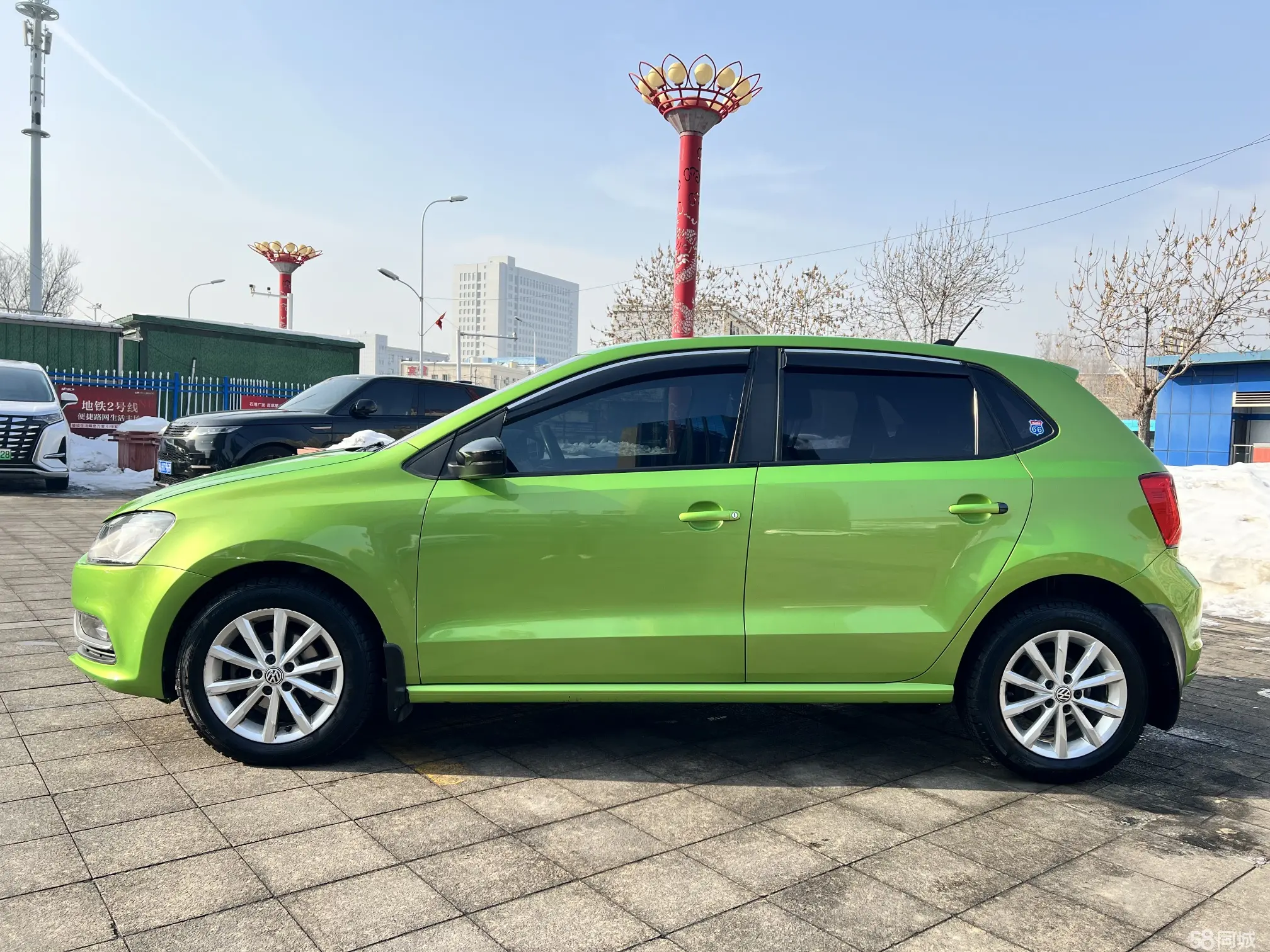 Volkswagen Polo 2015 car image #10