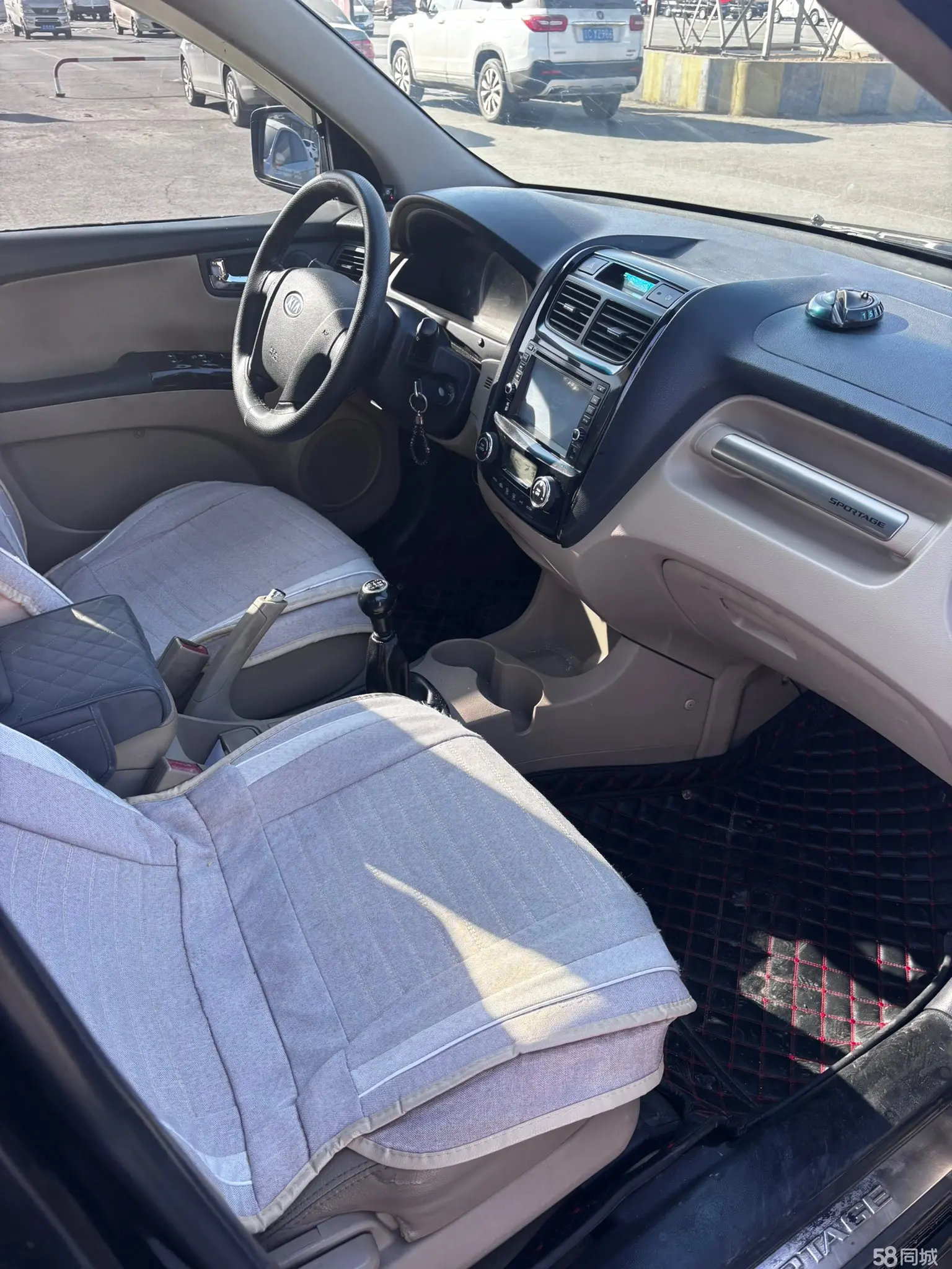 起亚 狮跑 2010 汽车图片 #10