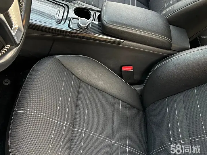 Mercedes-Benz GLA Class 2014 car image #10