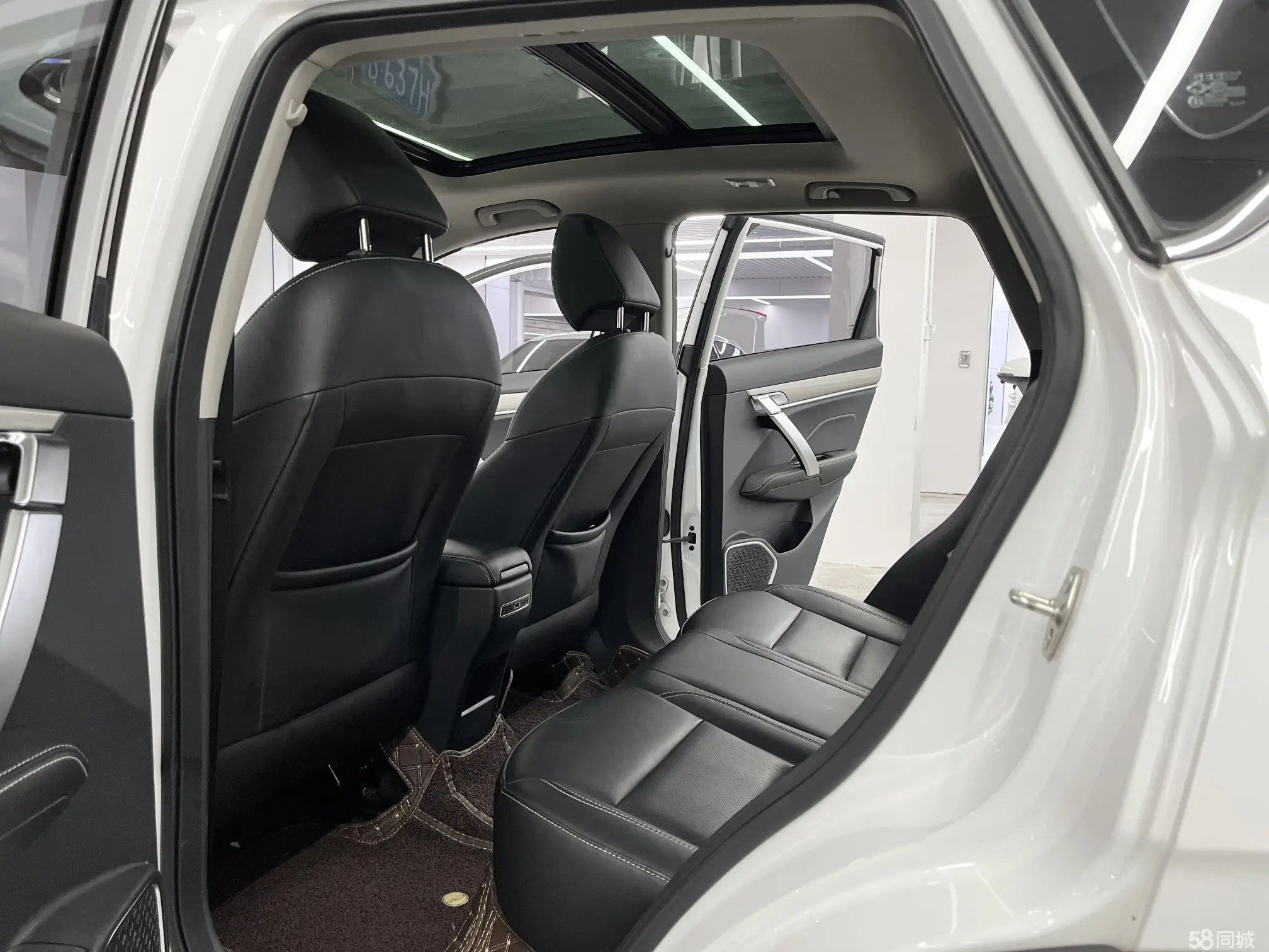 GEELY Coolray 2019 immagine di auto #10