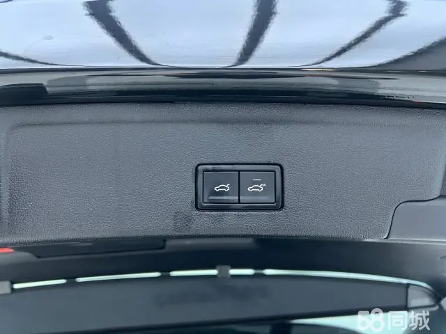 Volkswagen Touareg 2023 car image #10