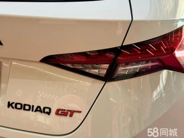 Skoda Kodiaq GT 2024 صورة سيارة #10