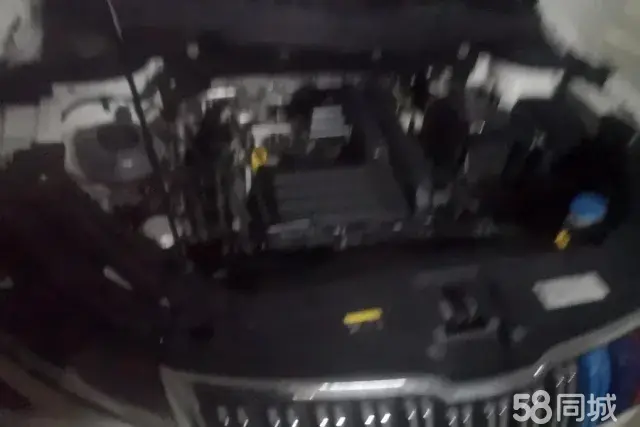 Skoda Karoq 2020 car image #10