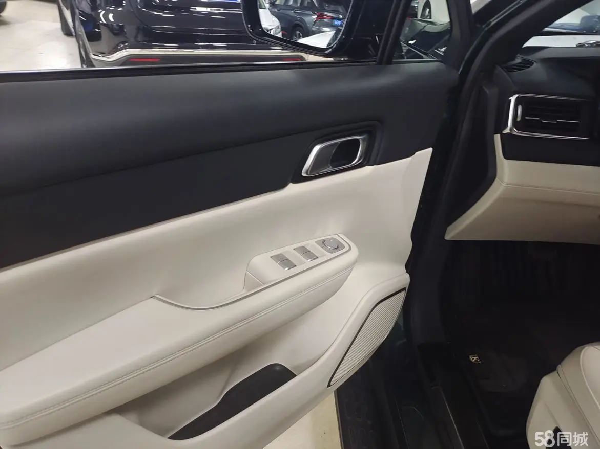 理想汽车 理想ONE 2021 汽车图片 #10