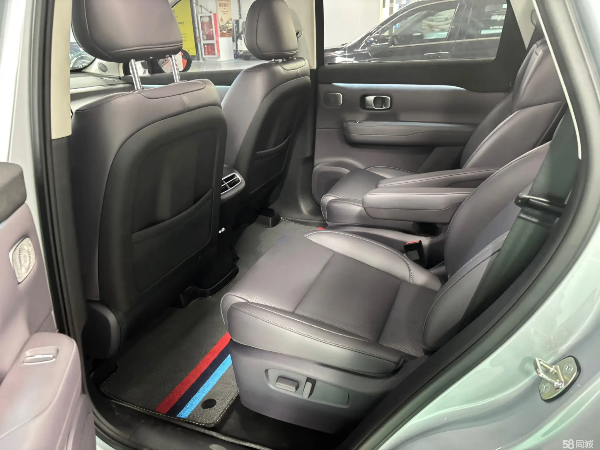 零跑汽车 零跑C16 2024 汽车图片 #10