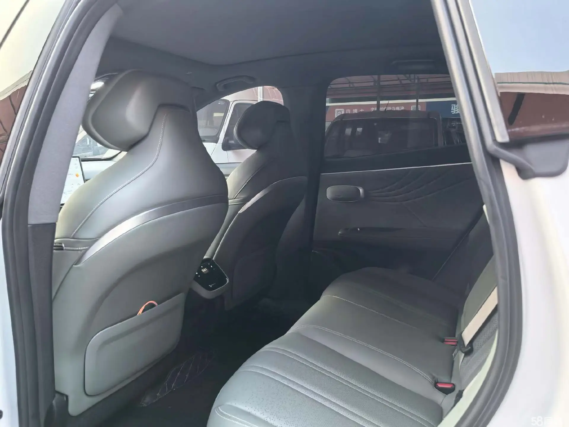 Deepal S07 2024 صورة سيارة #10