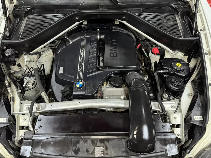 BMW X6 2013 image de voiture #10