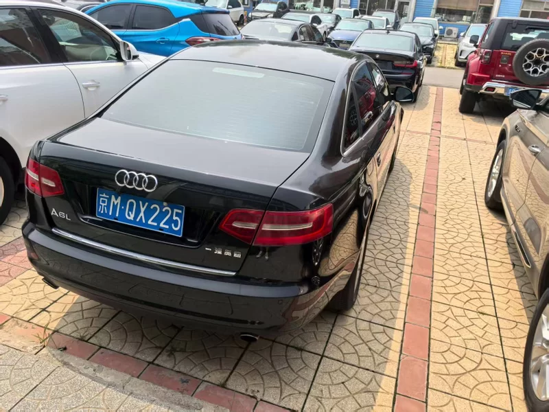 Audi A6L e-tron 2012 immagine di auto #10