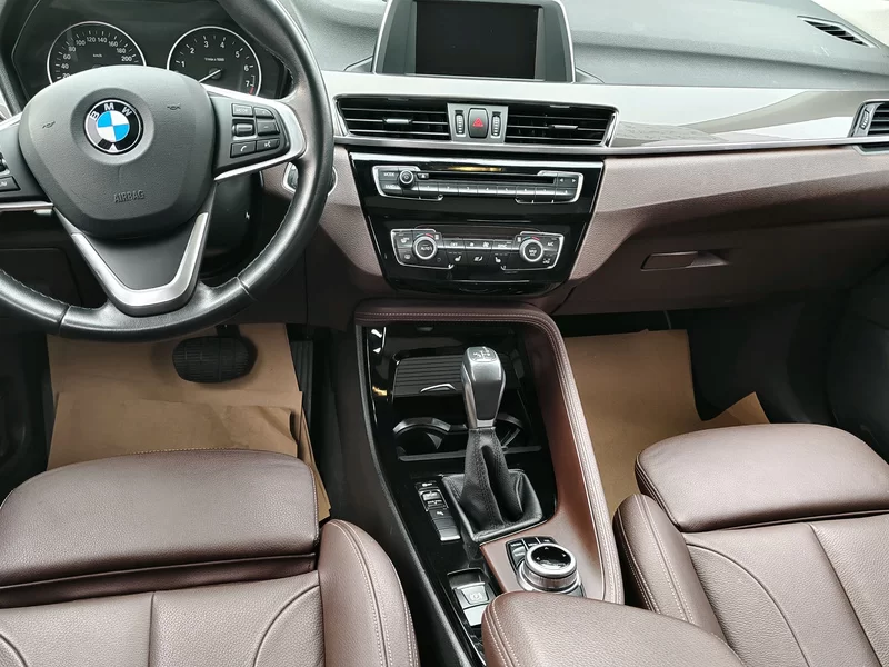 BMW X1 M35Li 2017 car image #10