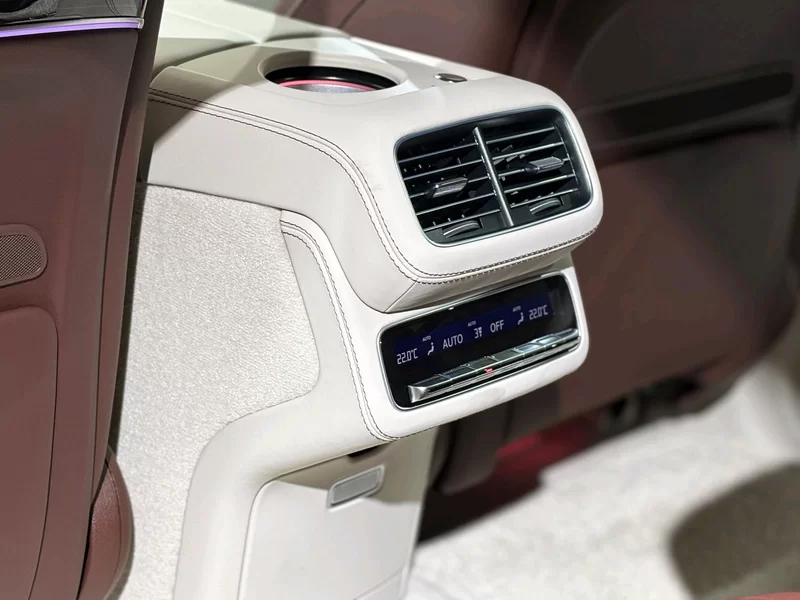 Mercedes-Benz Maybach GLS 2024 #10 Mercedes-Benz Maybach GLS 2024 imagem de carro #10