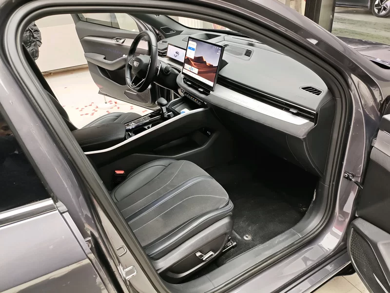 GEELY PrefaceL 2024 car image #10