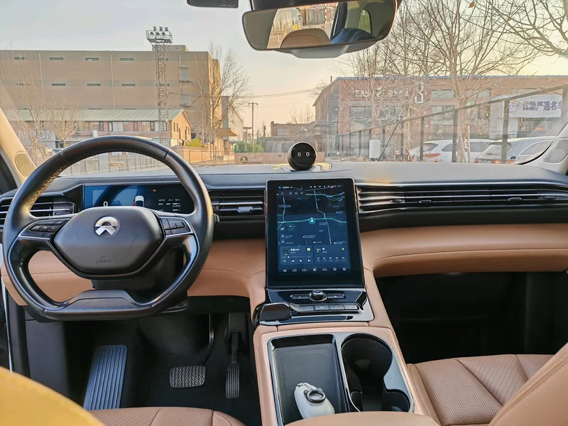 NIO ES8 2018 car image #10
