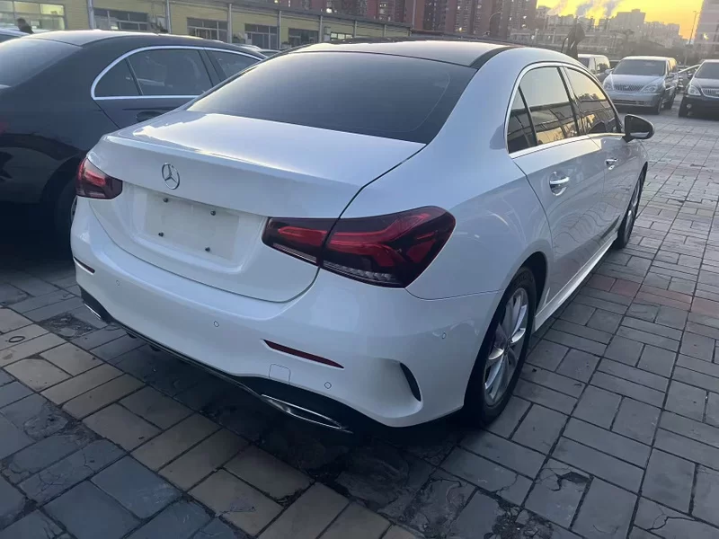 Mercedes-Benz A Class 2019 car image #10