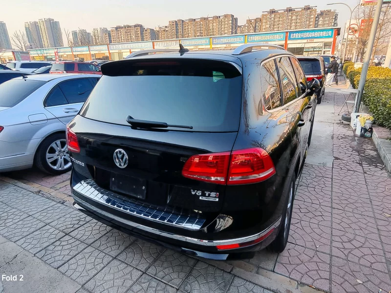 Volkswagen Touareg 2015 car image #10