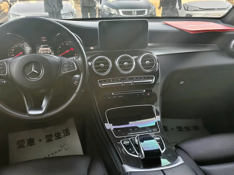 Mercedes-Benz GLC Class 2018 #10 Mercedes-Benz GLC Class 2018 car image #10