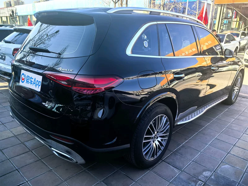 Mercedes-Benz GLC Class 2024 immagine di auto #10