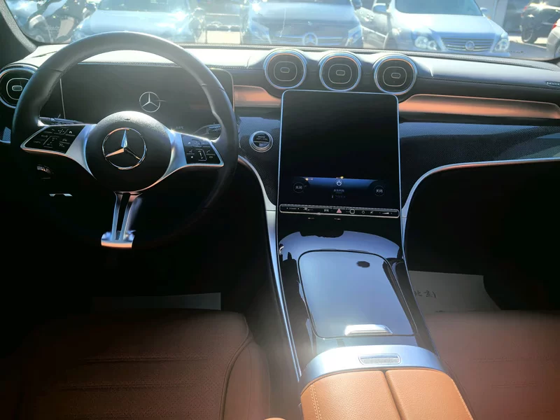 Mercedes-Benz GLC Class 2023 car image #10