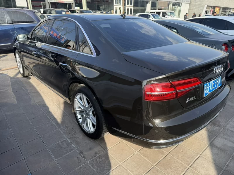 Audi A8 2016 car image #10