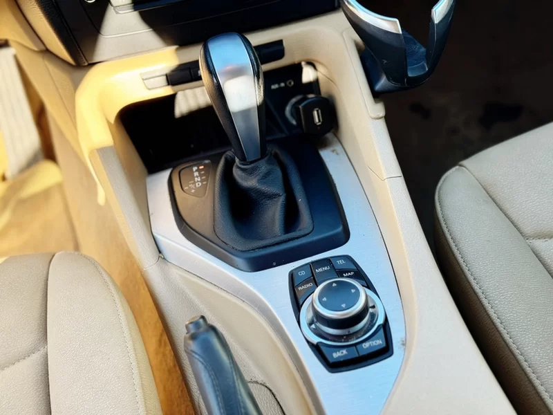 BMW X1 2012 car image #10