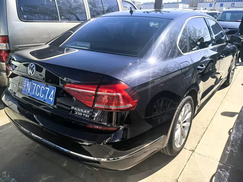 Volkswagen Passat 2017 car image #10
