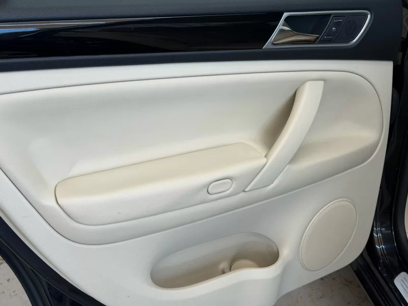 Volkswagen Passat Lingyu 2010 car image #10