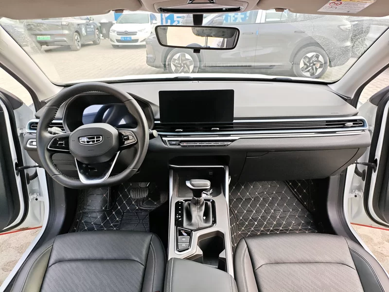 GEELY Emgrand 2022 #10 GEELY Emgrand 2022 car image #10