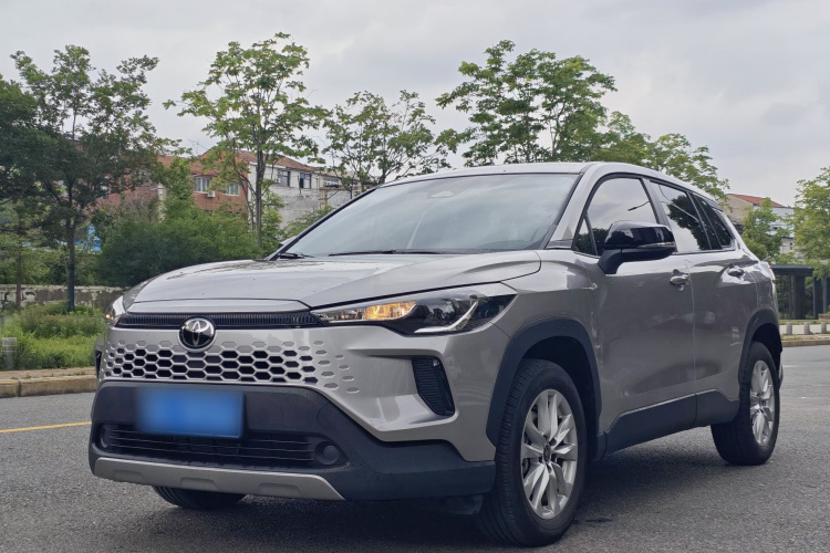 Toyota Corolla Cross 2026 immagine di auto #2