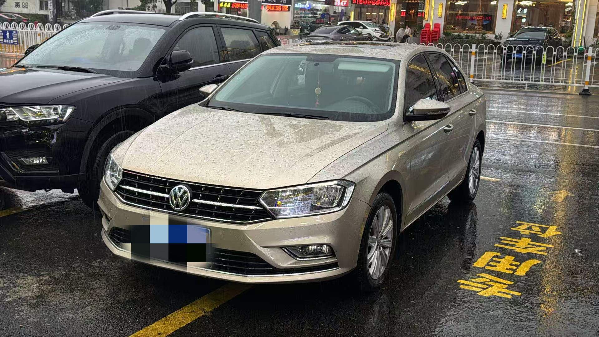 Volkswagen Bora 2016 car image 